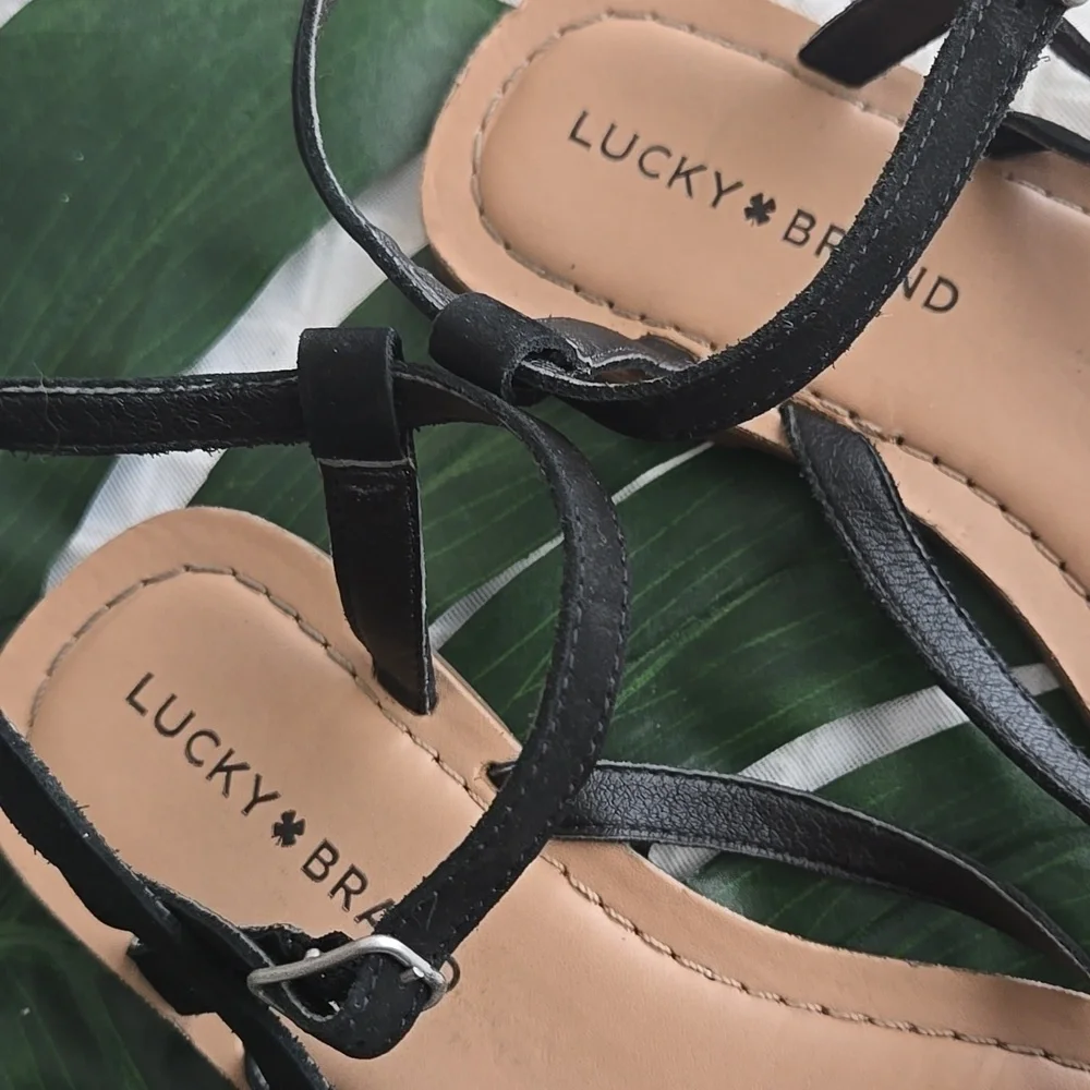 Lucky Brand BYLEE Black Strappy Flat Sandals Boho Bohemian Summer Shoes